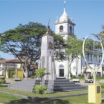 CACHOEIRA PAULISTA-SP-CHP006 - Praça Prefeito Prado Filho, Cachoeira Paulista-SP; foto- Lair José de Oliveira (2006). Edição POSTAIS FILACAP.